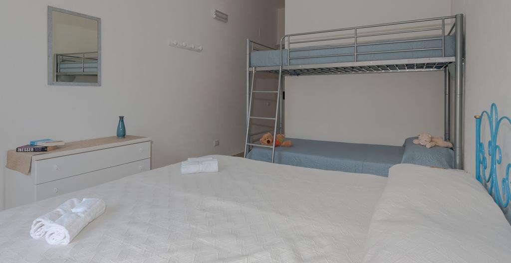 Muma Hostel Sant'Antioco Exterior photo