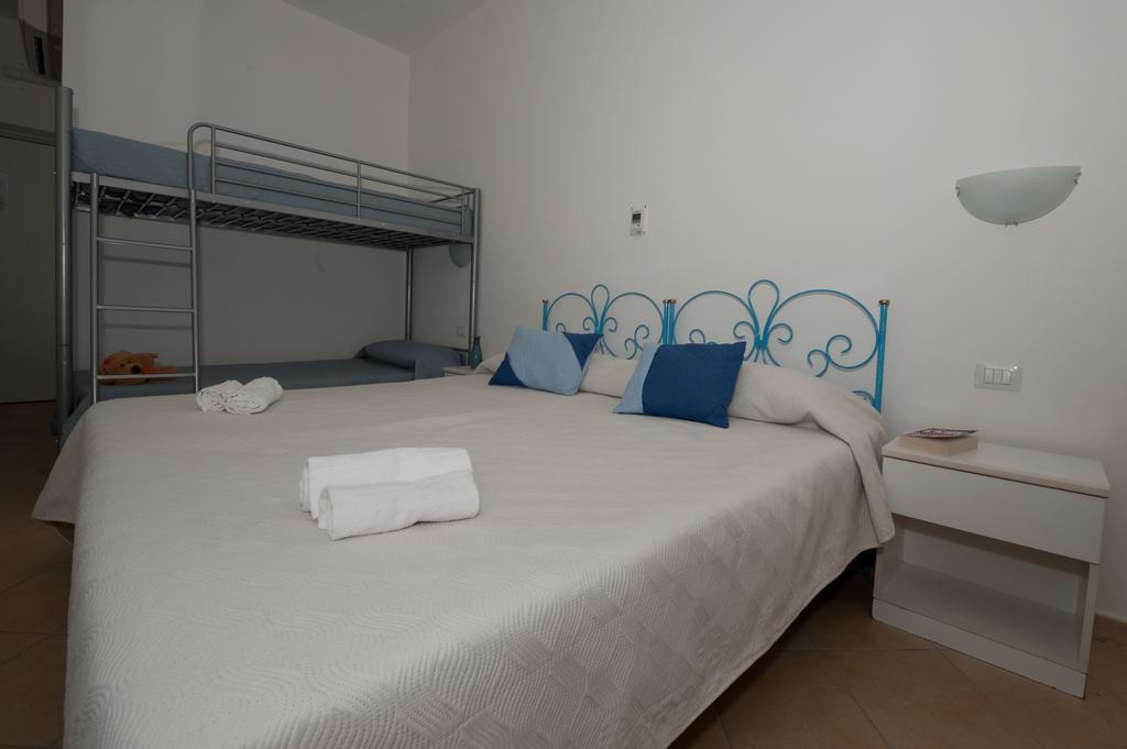 Muma Hostel Sant'Antioco Exterior photo