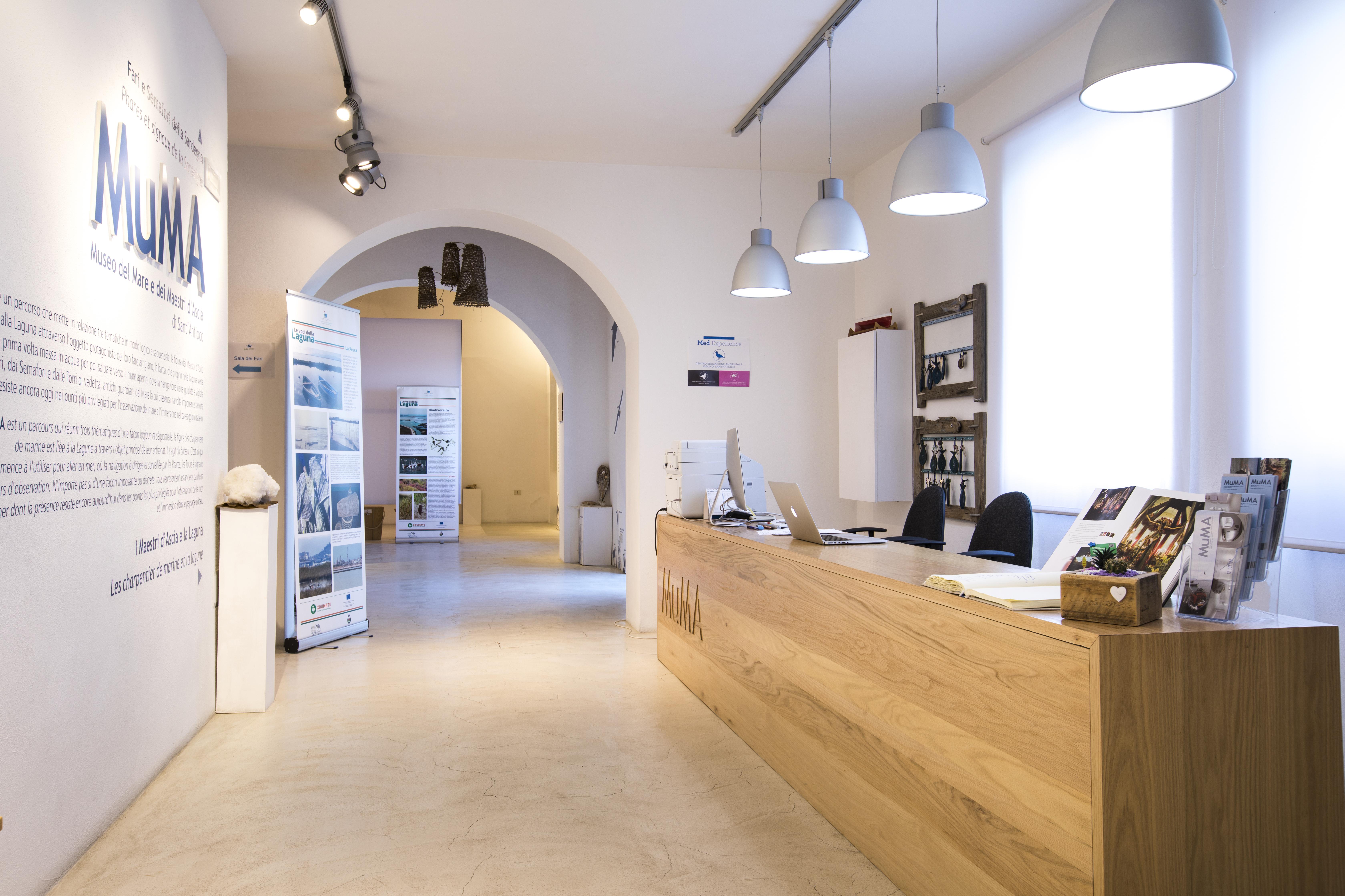 Muma Hostel Sant'Antioco Exterior photo
