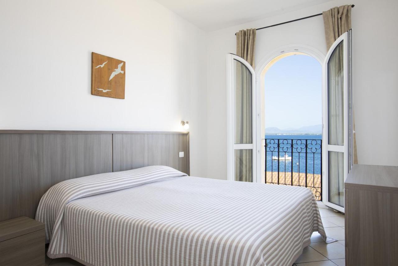 Muma Hostel Sant'Antioco Exterior photo