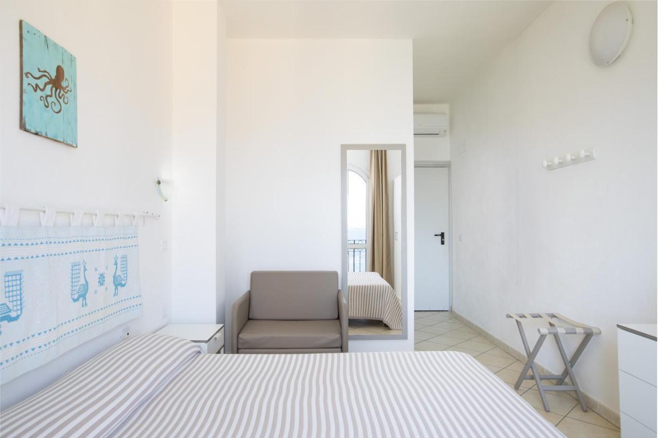 Muma Hostel Sant'Antioco Exterior photo