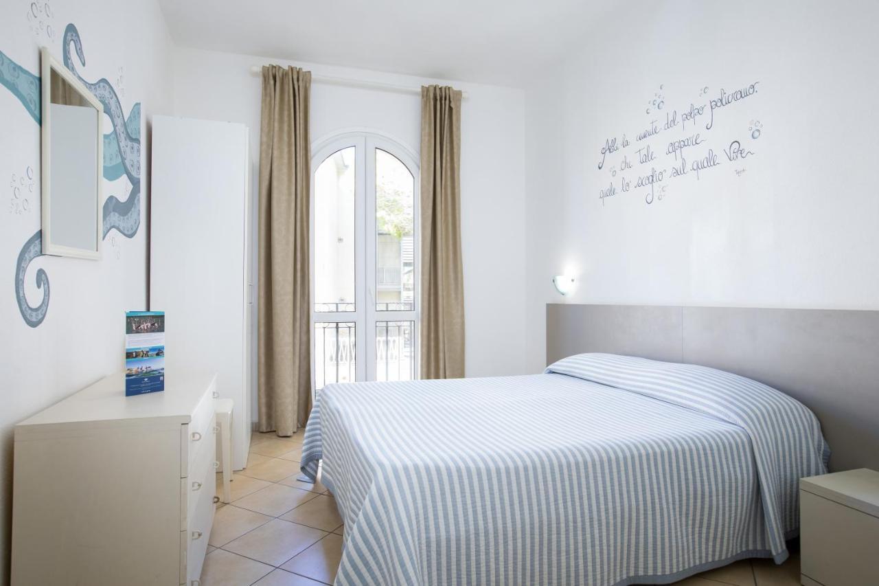 Muma Hostel Sant'Antioco Exterior photo